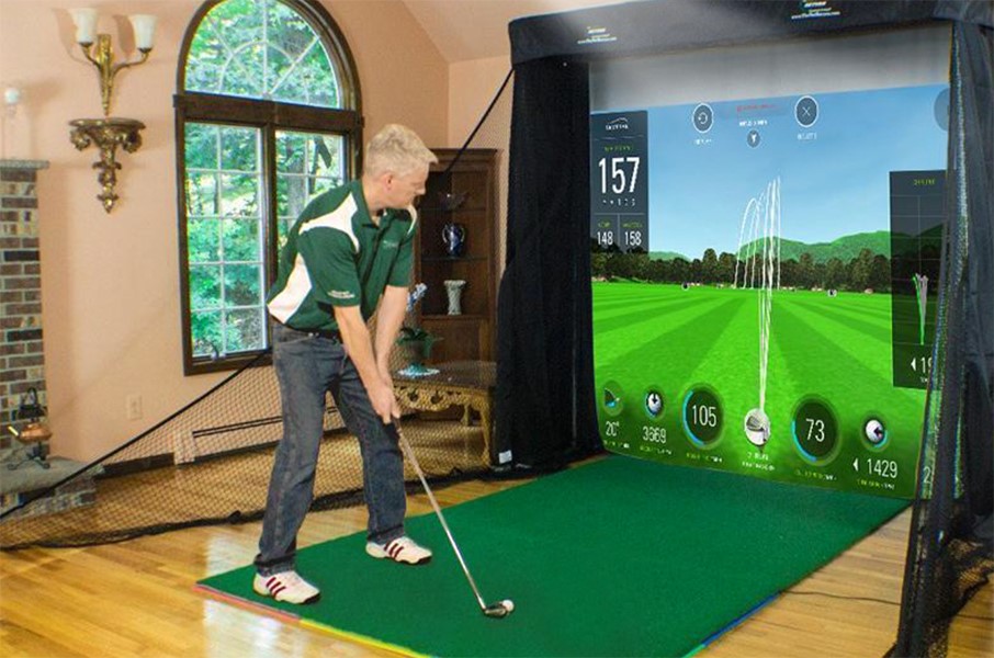 How to pick the right projector for your golf simulator setup BenQ