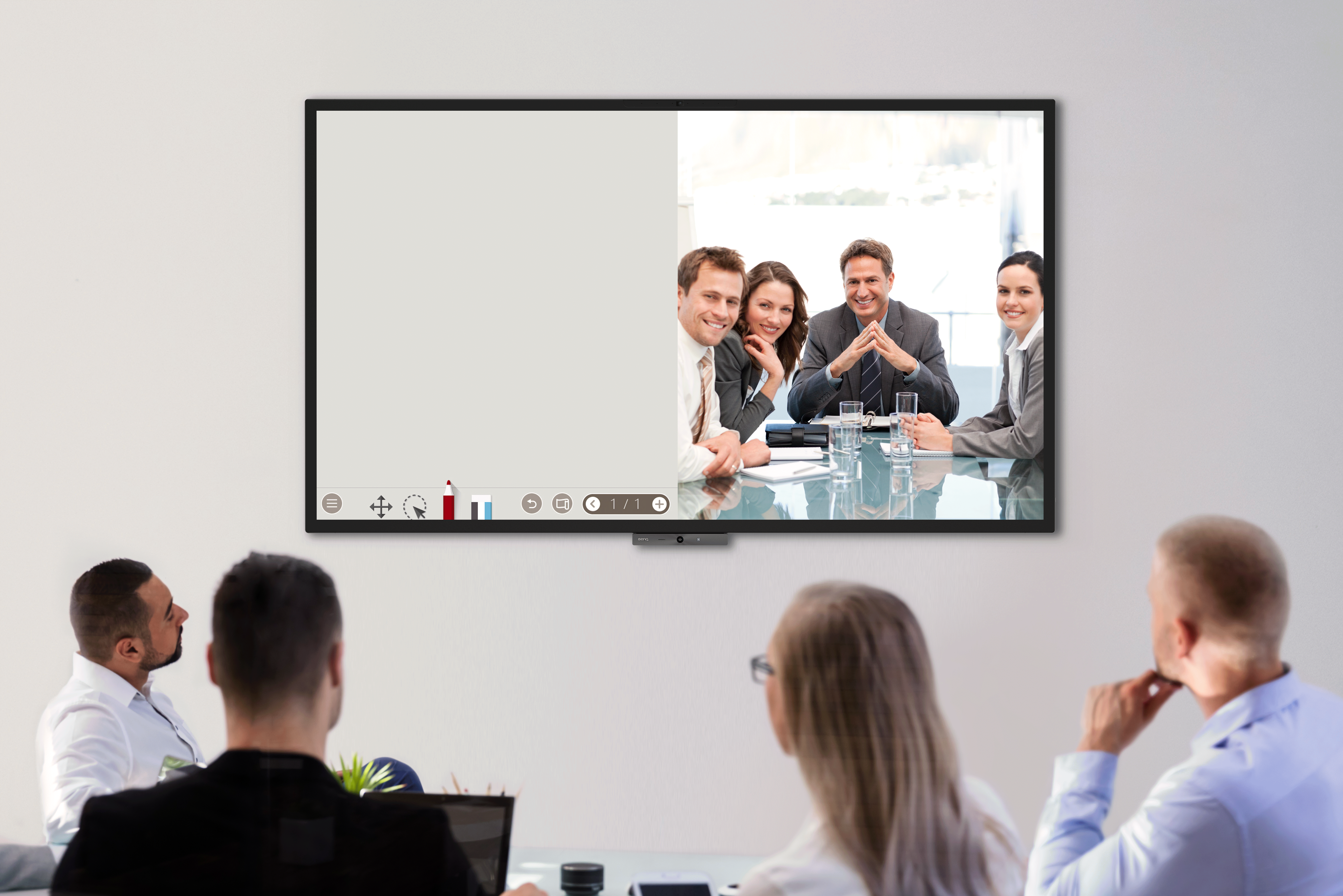 BenQ DuoBoards expand creative space via EZWrite to simultaneously conference and collaborate.