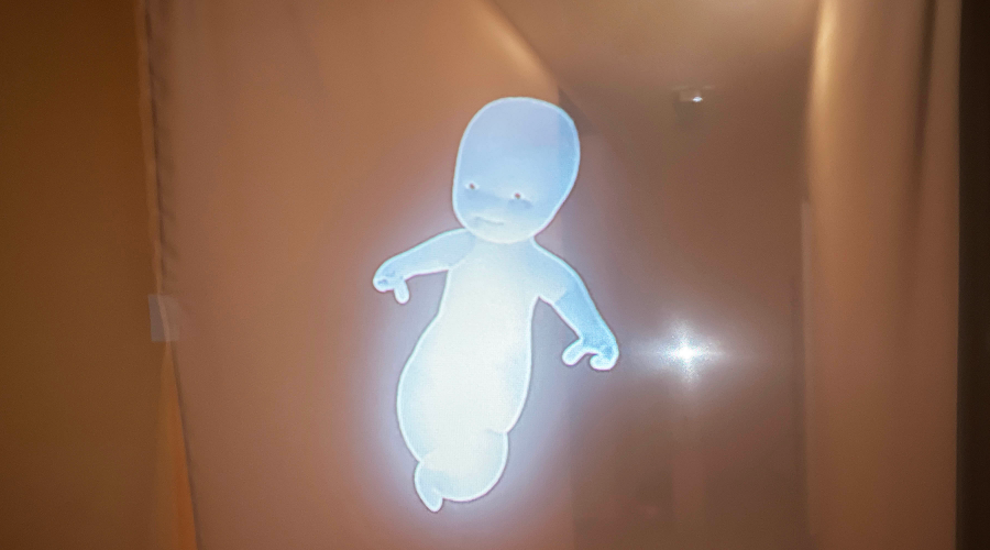 How to Put Up Digital Halloween Decorations with a Projector | BenQ Pacific