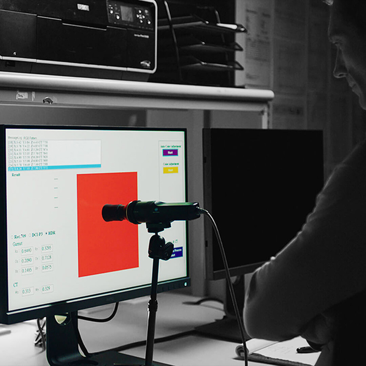 PD2700Q covers 100% sRGB and 100% Rec.709 color spaces. Amazing Delta  E <= 3 ensures superb accuracy. 