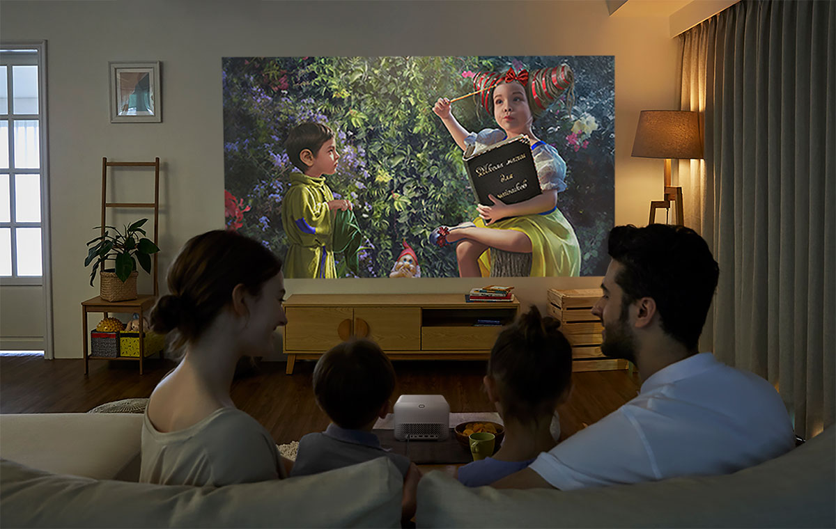 Make every family movie night more connected and memorable. With a BenQ's Google TV projector, you get more apps, content, and big-screen moments to enjoy together.