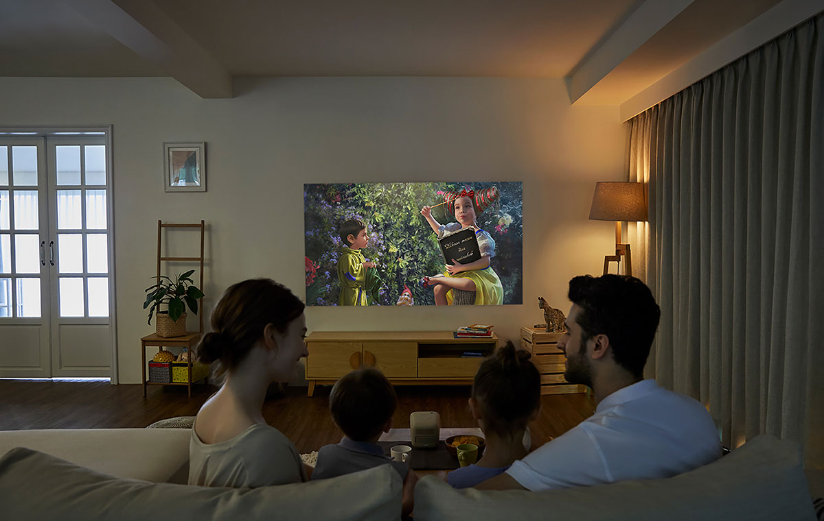 Make every family movie night more connected and memorable. With a BenQ's Google TV projector, you get more apps, content, and big-screen moments to enjoy together.