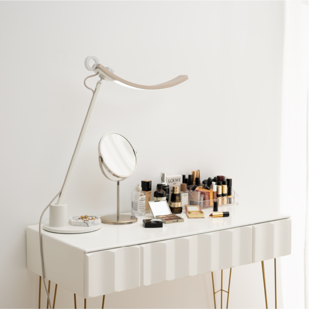Genie Desk Lamp