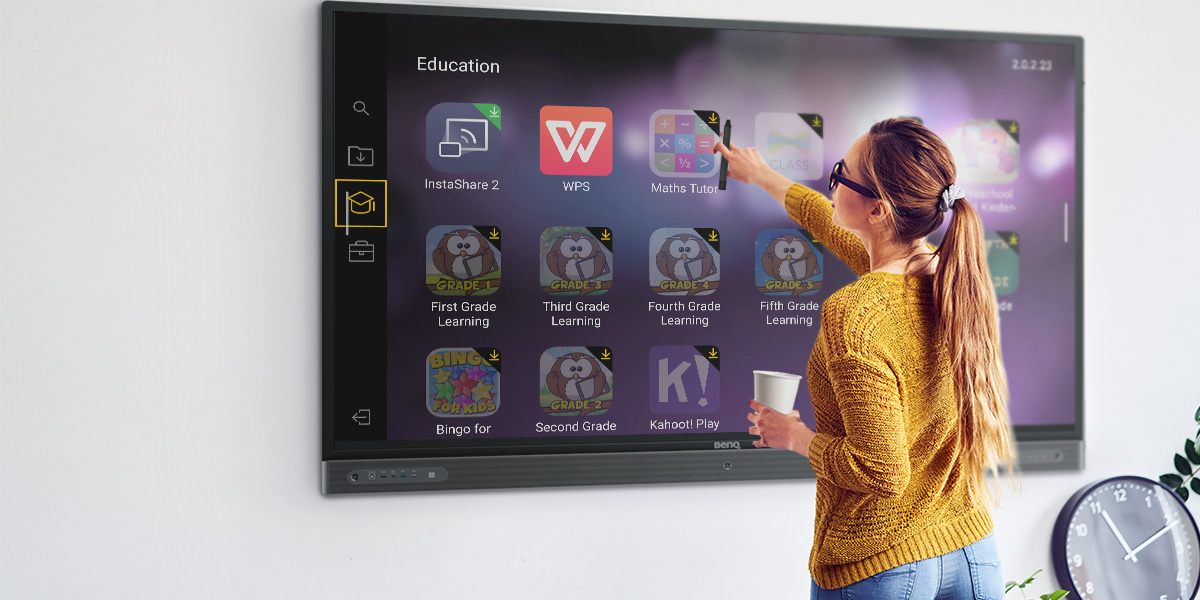 How to Use Your Favorite Apps on an Interactive Display